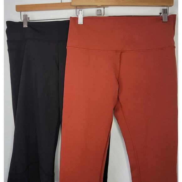 Lululemon- Women's 2 piece bundle- Cropped pants and shorts- size 10 - Picture 3 of 10